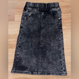 Little girls black acid wash denim skirt